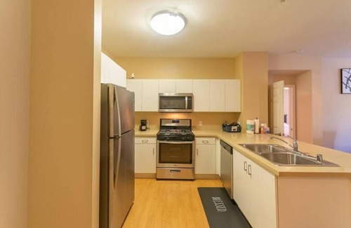 Garden Grove Apartamento | Spacious & Gorgeous 2BD/2BA! 5Mins to Disney! Angel Stadium! The Outlets!Etc..