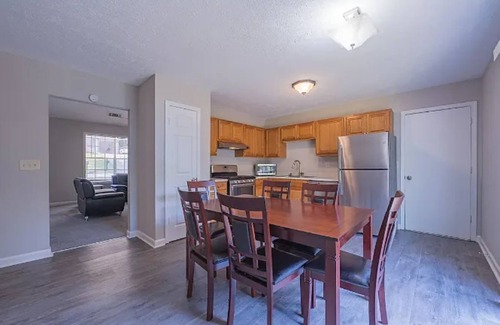 Gresham Park Casa | Spacious Gresham Park Home offering 2 Bedrooms, 2 Full Bathrooms!