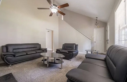 Gresham Park Casa | Spacious Gresham Park Home offering 2 Bedrooms, 2 Full Bathrooms!