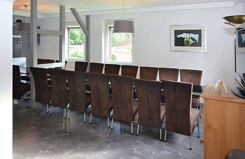 Zorge Casa | Espaciosa casa de vacaciones en Zorge cerca del bosque