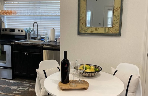 Westfield Casa | Spacious Guest House in the Heart of Central Austin- Walkable!