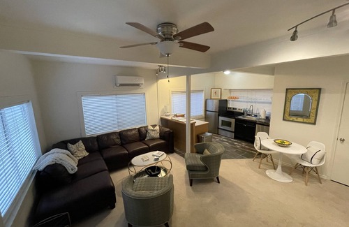 Westfield Casa | Spacious Guest House in the Heart of Central Austin- Walkable!