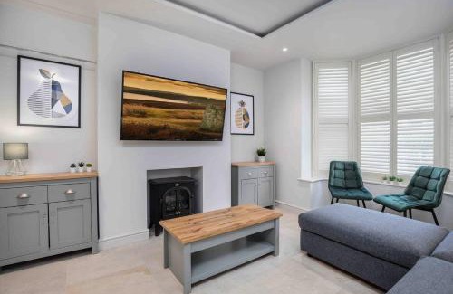 Woodseats Casa | Spacious, High Spec & Modern