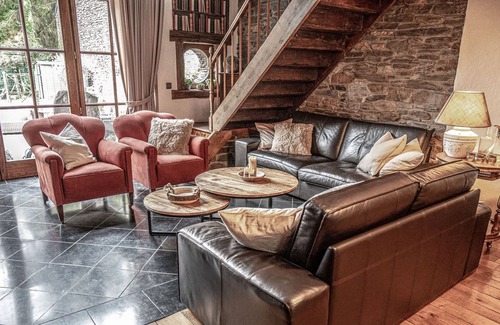 Membre Casa | Espaciosa casa de vacaciones en Vresse-sur-Semois con terraza