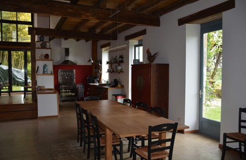 Altillac Casa | Amplia casa de vacaciones con piscina cerca de Beaulieu sur Dordogne