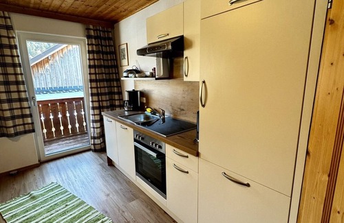 Altaussee Apartamento | Alquiler-Suite-Baño privado con bañera-Balcón-Sandling