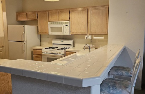 Spring Valley Casa | Spacious Home, 2 car garage, patio, 2 bedrooms + Loft, quiet complex