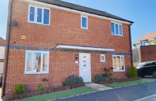 Sherborne St. John Casa | Spacious home for contractors and families