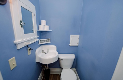 Columbus Casa | Spacious home in a quiet neighborhood of Columbus!