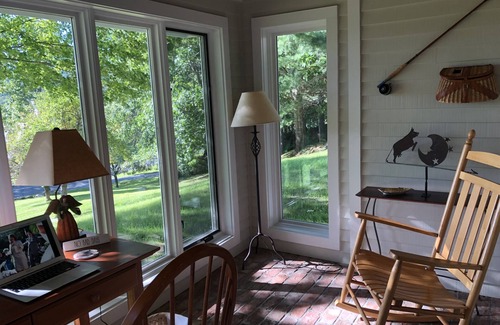 Quechee Casa | Aquí está su fabulosa casa en el corazón de Quechee, Vermont