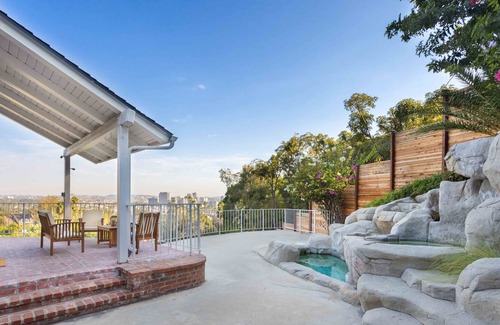 Verdugo Viejo Casa | Spacious Home w/Panoramic City Views + Pool & Spa