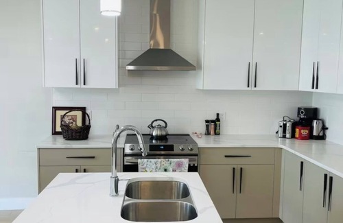 Middlesex Centre Casa | Spacious Home with modern style