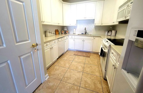 Southport Casa | Spacious home within walking distance to downtown Southport