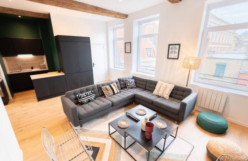 Roubaix Casa | Spacious house 11 bedrooms 8 bathrooms 22 people.