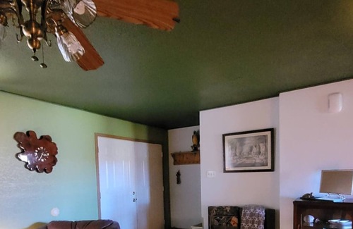 St. Clair Casa | Spacious House Centrally Located to many attractions