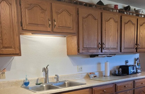 St. Clair Casa | Spacious House Centrally Located to many attractions