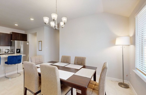 Flour Bluff Casa | Spacious house with enclosed yard, AC & near local attractions