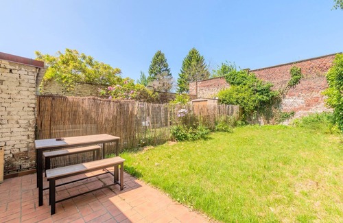 Mouvaux Casa | Spacious house with 4 bedrooms & garden, near tram