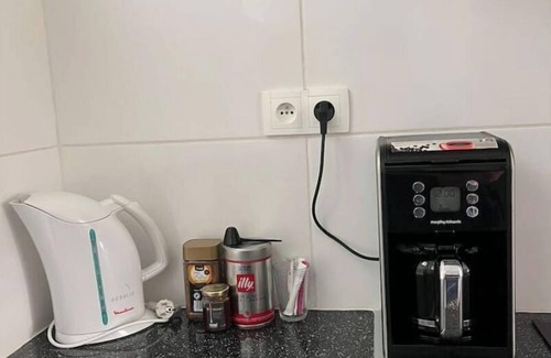 Simandres Casa | Spacious house with large garden and parking 20 min from Lyon