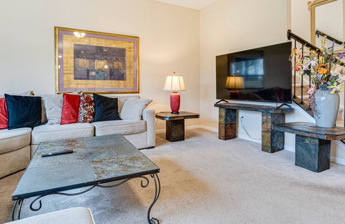 Noblesville Casa | Spacious Indiana Home w/ Patio, Fire Pit & Grill!