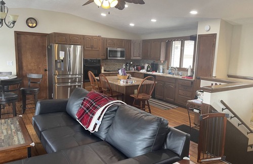 Cicero Casa | Spacious Lake Front Home with Private Dock On Lake Morse- AMAZING VIEWS!