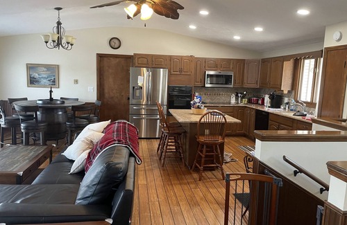 Cicero Casa | Spacious Lake Front Home with Private Dock On Lake Morse- AMAZING VIEWS!