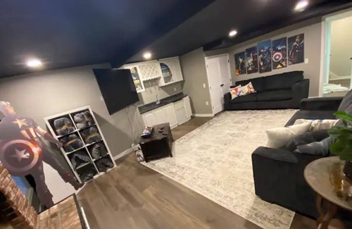 Shawnee Casa | Spacious Large Group and Family Friendly Get Away!