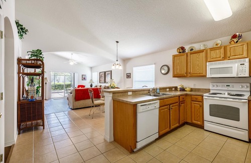 Highgate Park Casa | Spacious Luxury 4 Bed/3 Bath home in Gated Neighborhood Near Disney