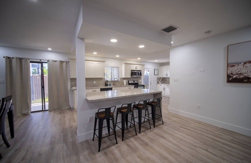 Cutler Bay Casa | Spacious Miami Lake House for Families 3Bd 2Bth 6p