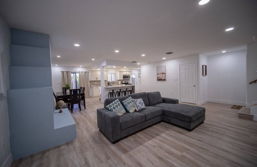 Cutler Bay Casa | Spacious Miami Lake House for Families 3Bd 2Bth 6p