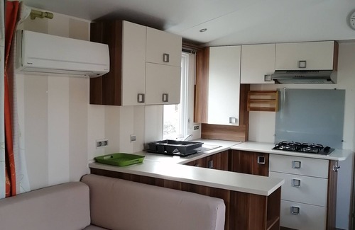 Vic-la-Gardiole Casa | AMPLIO MOBILHOME 3 HABITACIONES CLIMATISTA