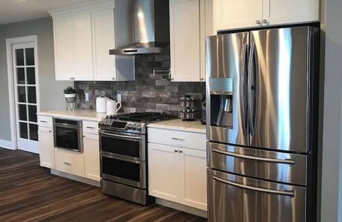 Howland Corners Casa | Spacious, Modern 4 BR/3 Bath Home