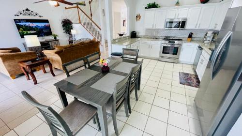 Highlands Reserve Casa | Spacious Modern And Pool Home With Spa