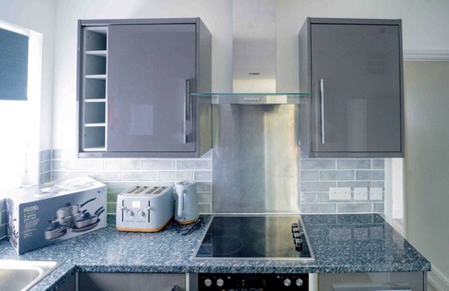 Belvedere Apartamento | Spacious modern apartment with full kitchen, Wi-Fi & parking