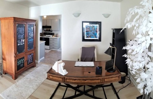 Puyallup Casa | Spacious Modern Townhouse Centrally located with private backyard + park.