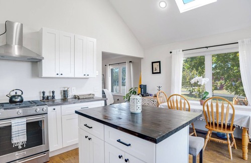 Montauk Casa | Spacious Montauk Home Minutes to Ditch Plains Beach and Montauk Point.
