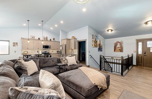 Sturgis Casa | Spacious mountain view home with gas fireplace, game room & heated 4 car garage