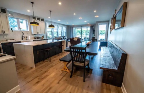 Lochmere Casa | Spacious New Lake Front House w/Dock on Winnisquam