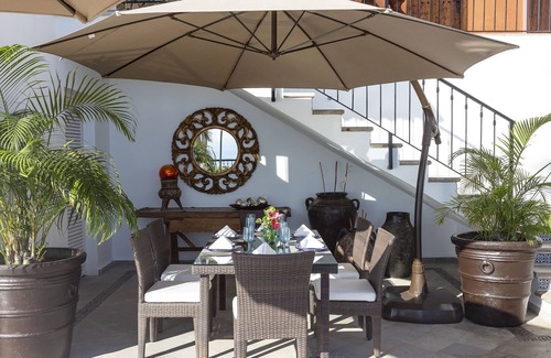 Conchas Chinas Villa | Magnífica Villa w / inigualables de lujo / Vistas, a 5 minutos de la ciudad, Gourmet Chef, Personal