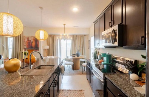 Brice Casa | Spacious Palatial 4-bedroom beautiful family-friendly house in Columbus