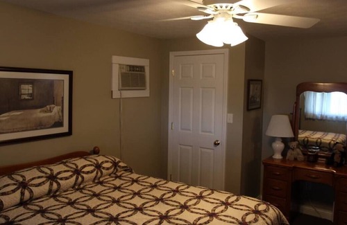 Bronston Cabina | Spacious Place with Lake View