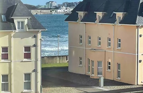 Portrush Apartamento | Spacious Portrush 3 bed West Strand apartment close to golf course