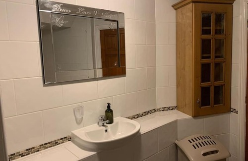 Rhayader Apartamento | Spacious private accommodation