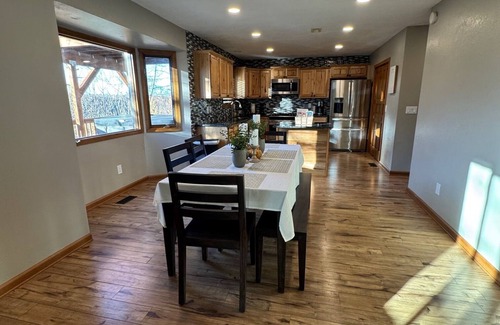 Eagle River Casa | Spacious Private Home w/ Mountain Views, 7 P Hot Tub, Lg Patios, 4Bed, Sleeps 12
