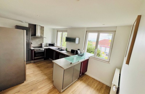 Monnieres Casa | Spacious, quiet house - 4 bedrooms