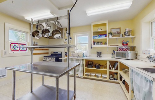Crooked River Ranch Casa | Spacious Ranch Home on Long Hollow Ranch, w/ hot tub, WiFi, access to trails