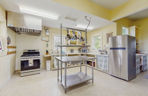 Crooked River Ranch Casa | Spacious Ranch Home on Long Hollow Ranch, w/ hot tub, WiFi, access to trails