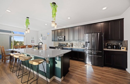 Loveland Casa | Spacious Retreat: w/ Pools, Game Room, Scenic Walking Trails, Fitness center