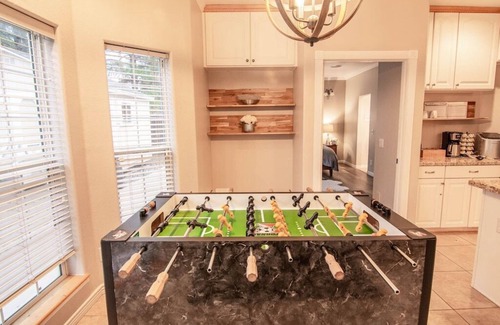 Ponderosa Trails Casa | Spacious Retreat with 2 Master Suites, Foosball & AC