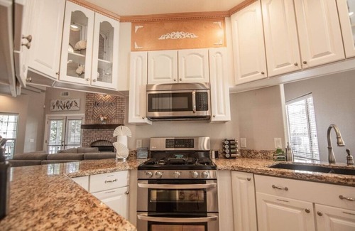 Ponderosa Trails Casa | Spacious Retreat with 2 Master Suites, Foosball & AC